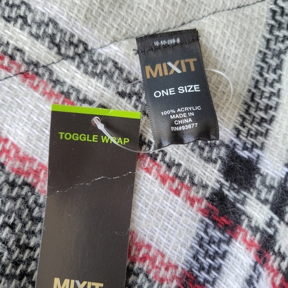 Mixit Plaid Black Red Poncho One Size NWT - Picture 5 of 6